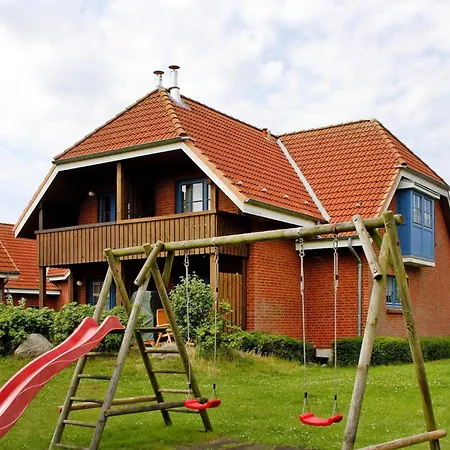 Ferienwohnung In Lemkenhafen For 2 Personen Daire